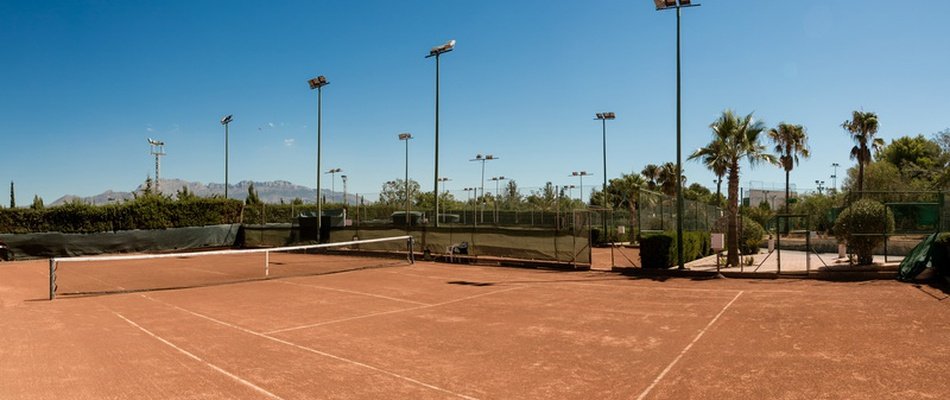 Pistas Tenis/Padel Parc de Vacances Magic Robin Hood Alfas del Pi Pistas Tenis/Padel Parc de Vacances Magic Robin Hood Alfas del Pi